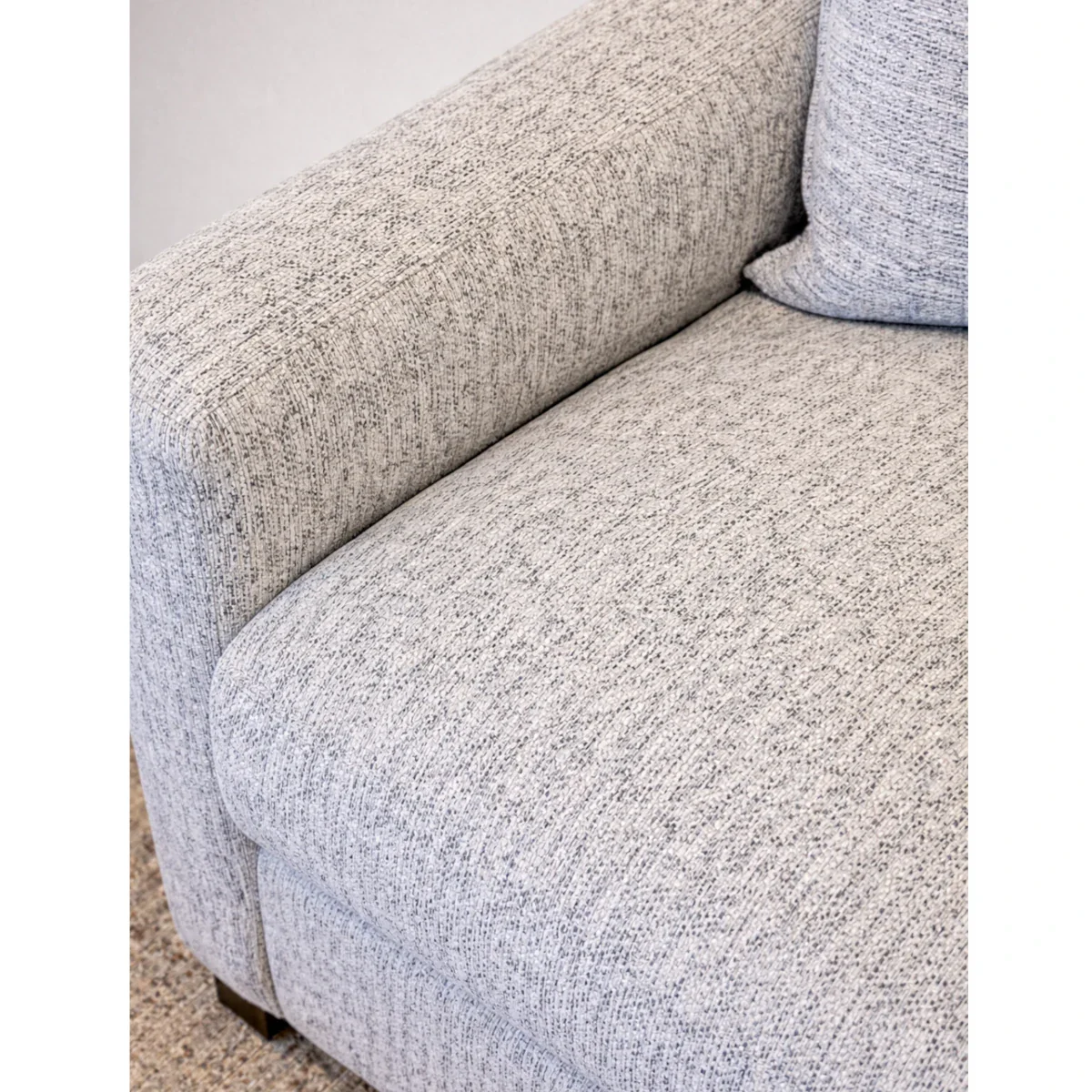 Bellflower Grand Sofa - Image 4