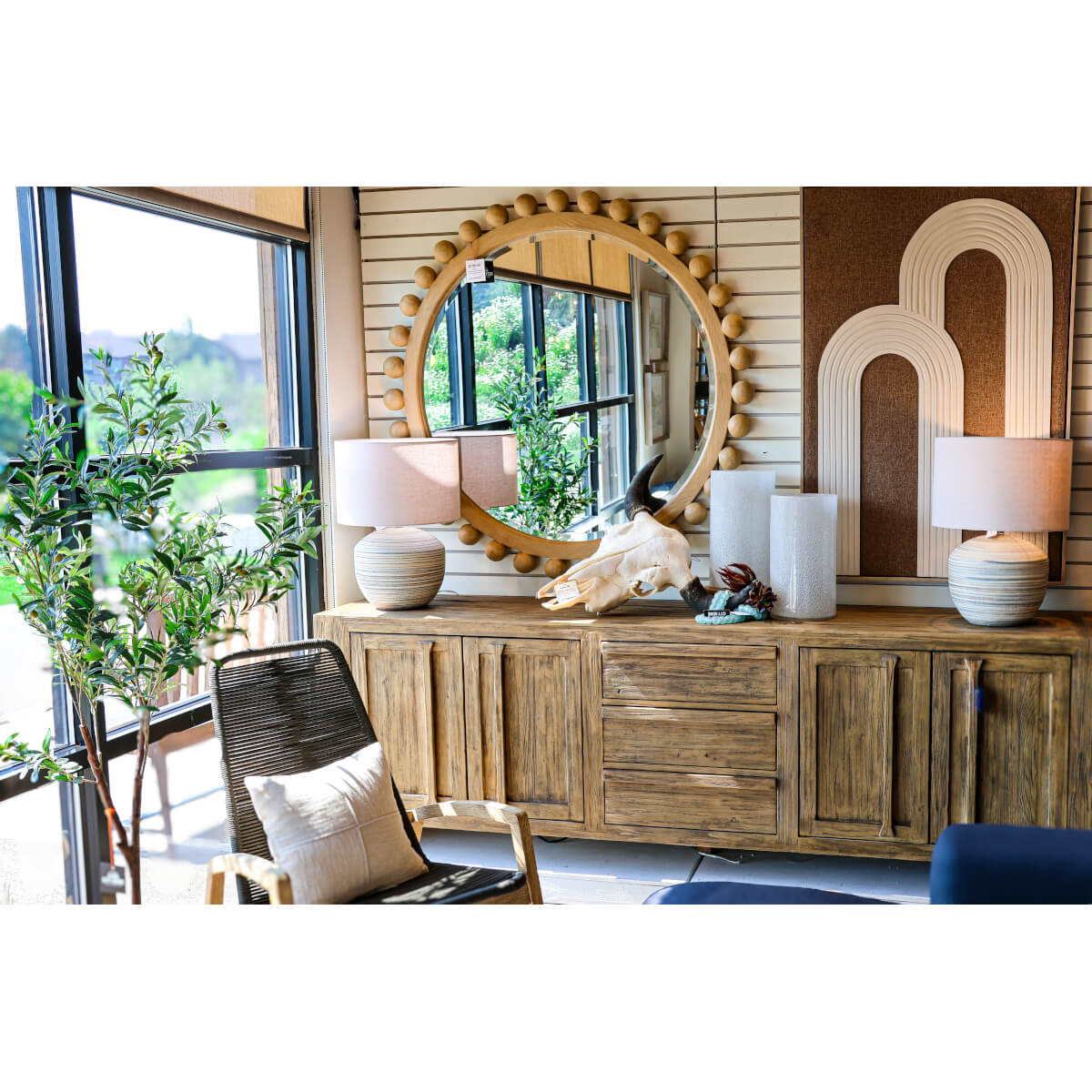 Briarbrook Sideboard - Image 3