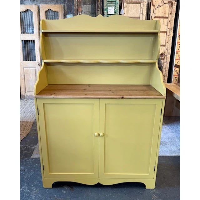 Green Cabinet