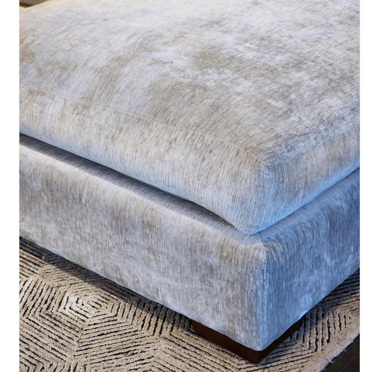 Maxamillion Sectional with King Chaise - Image 6