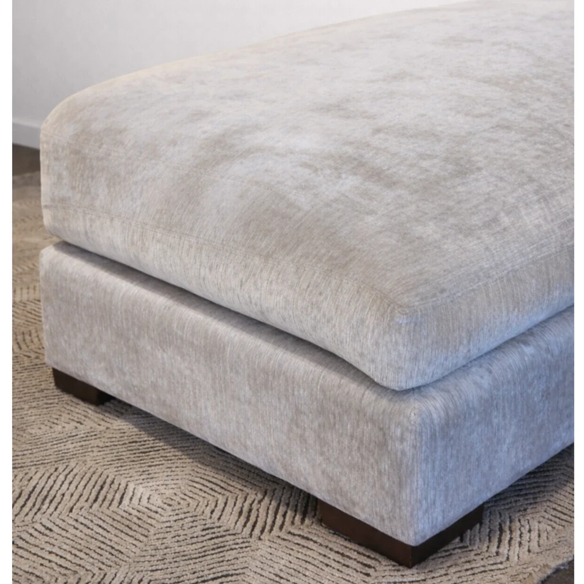 Maxamillion Sectional with King Chaise - Image 7